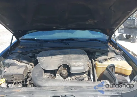 2013 Chrysler 300 Motown из США, поврежденный, VIN 2C3CCAAG7DH731665